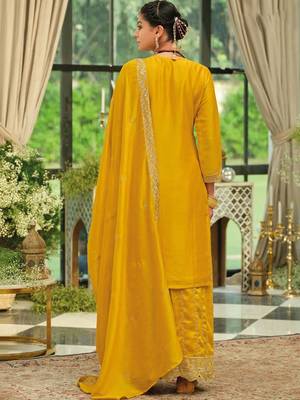 Women Ethnic Motifs Embroidered Kurta with Palazzos & Dupatta 4