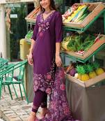 Women Floral Embroidered Regular Thread Work Liva Kurta with Trousers & With Dupatta