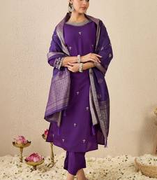 Women Ethnic Motifs Embroidered Regular Thread Work Kurta with Trousers & With Dupatta