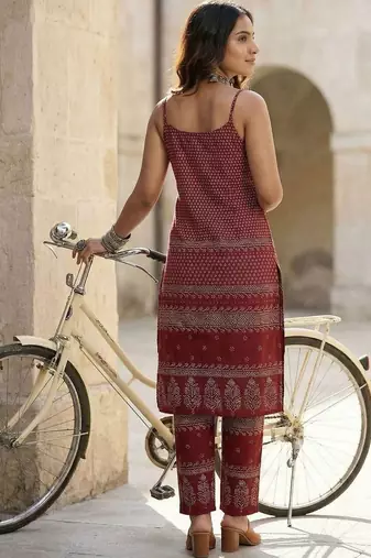 Women Ethnic Motifs Printed Regular Pure Cotton Kurta with Trousers
