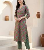 Women Floral Printed Regular Pure Cotton Kurta with Trousers