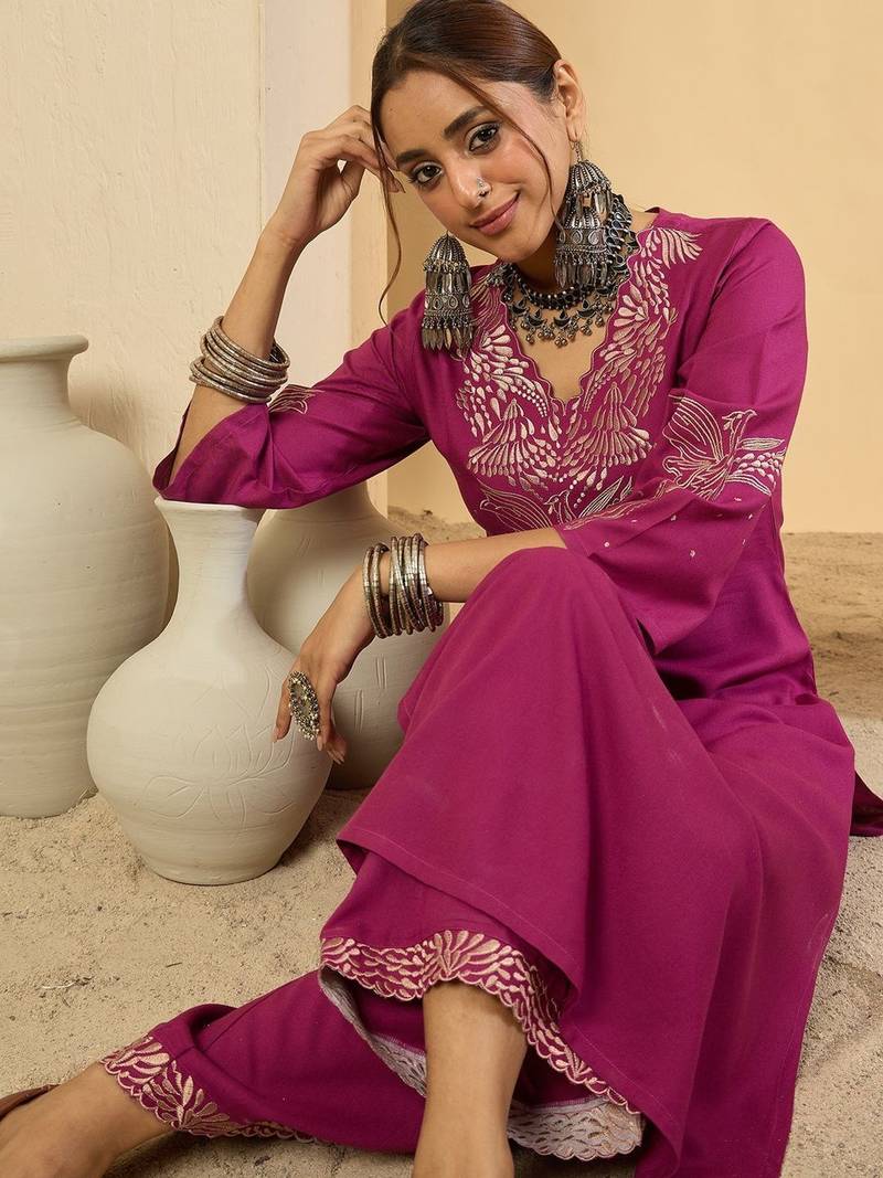 Women Ethnic Motifs Embroidered Regular Thread Work Kurta with Trousers