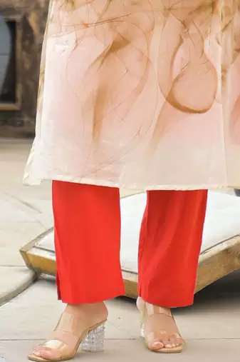 Women Dyed Pure Cotton Kurta With Trousers