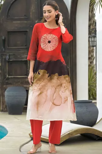 Women Dyed Pure Cotton Kurta With Trousers