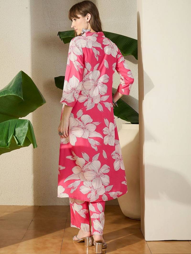 Women Floral Printed Regular Kurta with Trousers