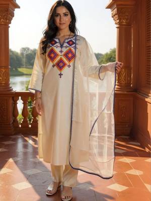 Women Embroidered Regular Thread Work Liva Kurta with Trousers & With Dupatta 1