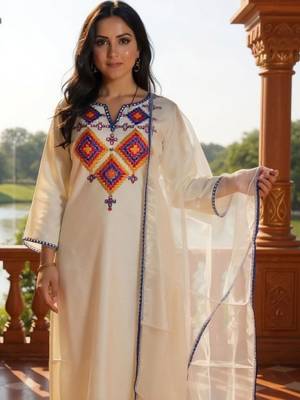 Women Embroidered Regular Thread Work Liva Kurta with Trousers & With Dupatta 2
