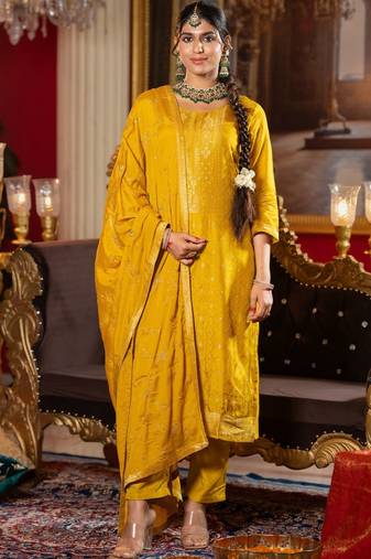 Women Ethnic Motifs Regular Kurta with Trousers & With Dupatta