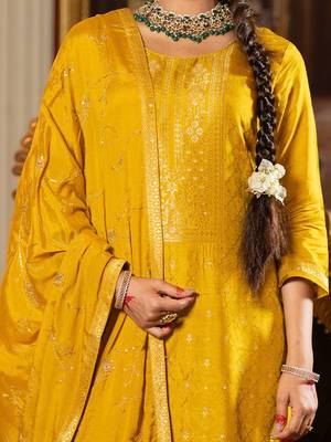 Women Ethnic Motifs Regular Kurta with Trousers & With Dupatta 2