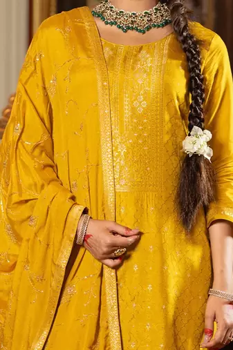 Women Ethnic Motifs Regular Kurta with Trousers & With Dupatta