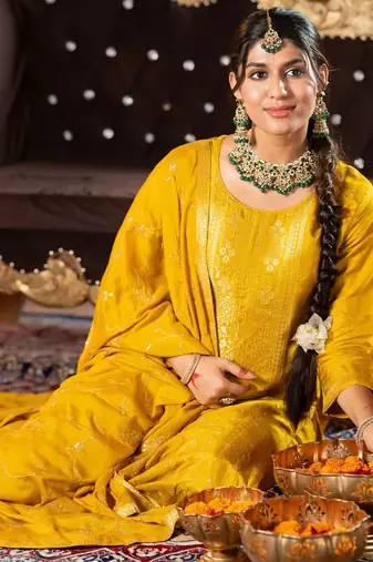 Women Ethnic Motifs Regular Kurta with Trousers & With Dupatta
