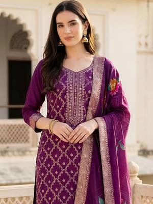 Women Regular Kurta with Trousers & With Dupatta 2