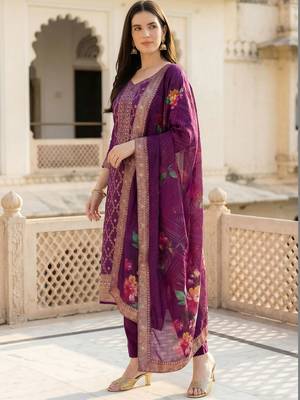 Women Regular Kurta with Trousers & With Dupatta 3