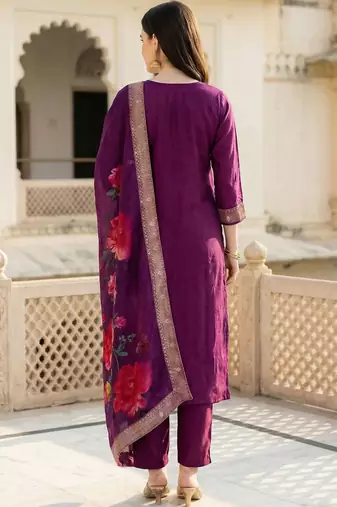 Women Regular Kurta with Trousers & With Dupatta