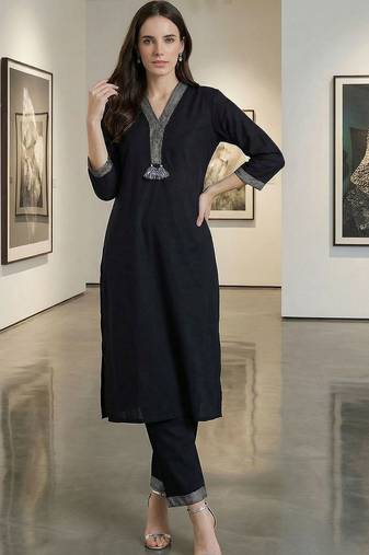 Women Striped Regular Thread Work Kurta with Trousers