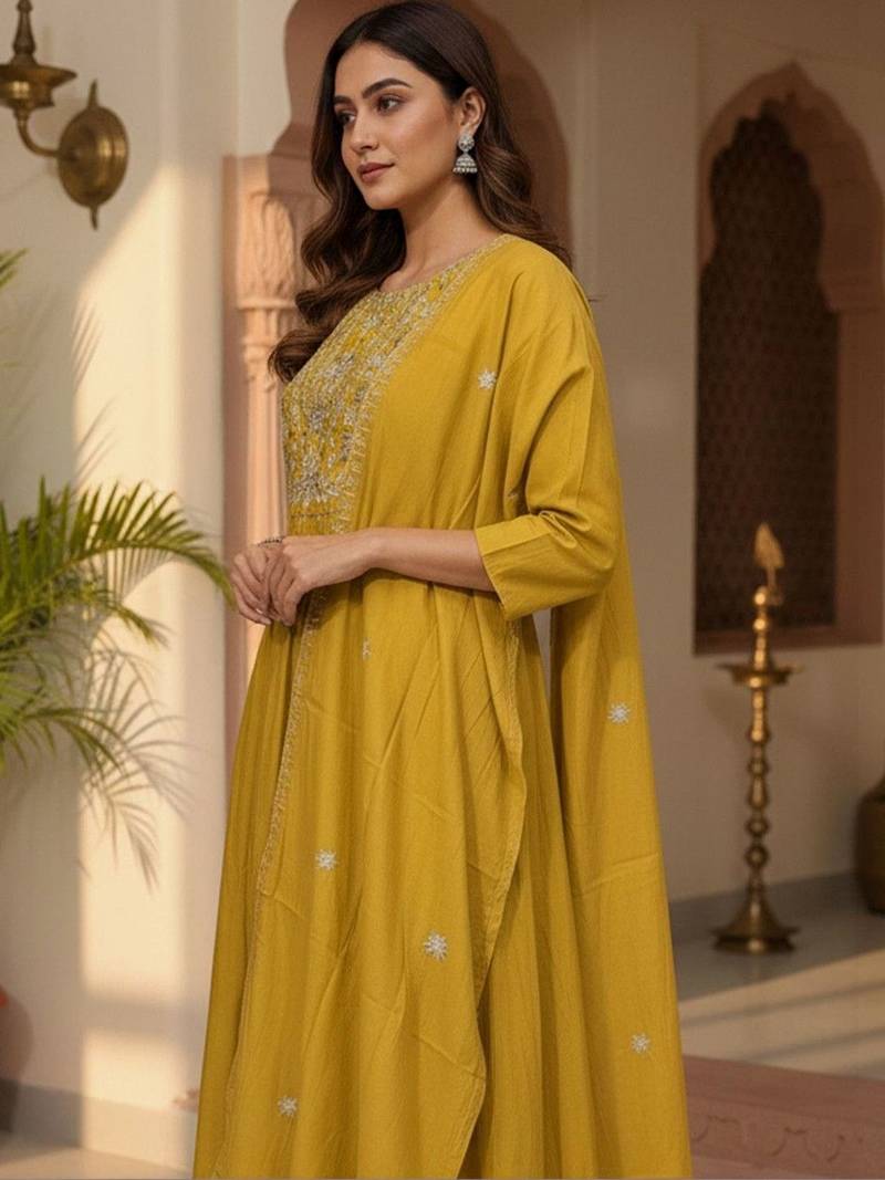Women Ethnic Motifs Embroidered Regular Thread Work Kurta with Trousers & With Dupatta
