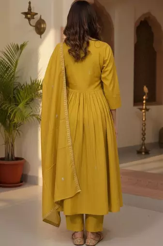 Women Ethnic Motifs Embroidered Regular Thread Work Kurta with Trousers & With Dupatta