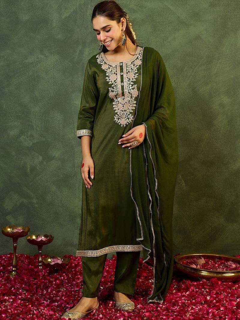Women Ethnic Motifs Embroidered Regular Thread Work Kurta with Trousers & With Dupatta