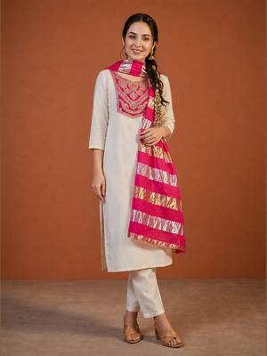 Embroidered Simar Straight Kurta Pant and Dupatta Set 1