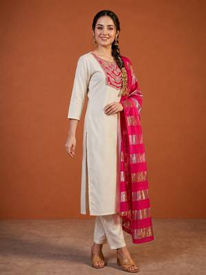 Embroidered Simar Straight Kurta Pant and Dupatta Set 5