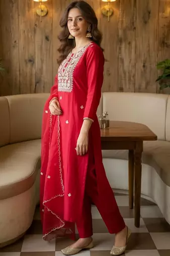 Women Ethnic Motifs Embroidered Regular Thread Work Kurta with Trousers & With Dupatta