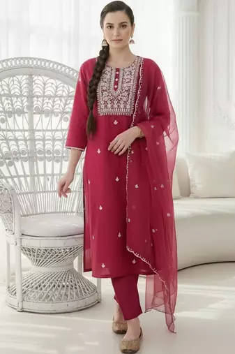 Ethnic Motifs Embroidered Regular Thread Work Kurta with Trousers & With Dupatta