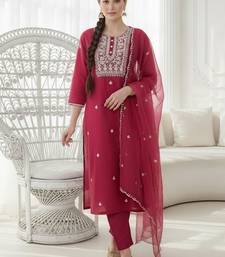 Ethnic Motifs Embroidered Regular Thread Work Kurta with Trousers & With Dupatta