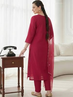 Ethnic Motifs Embroidered Regular Thread Work Kurta with Trousers & With Dupatta 2