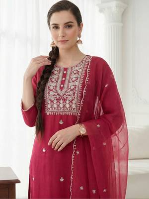 Ethnic Motifs Embroidered Regular Thread Work Kurta with Trousers & With Dupatta 3