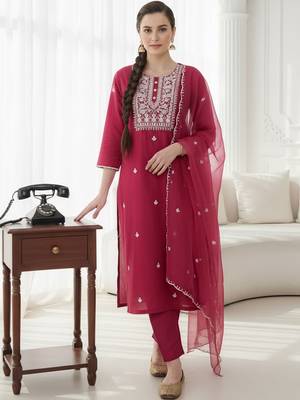 Ethnic Motifs Embroidered Regular Thread Work Kurta with Trousers & With Dupatta 5