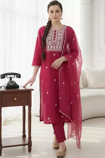 Ethnic Motifs Embroidered Regular Thread Work Kurta with Trousers & With Dupatta
