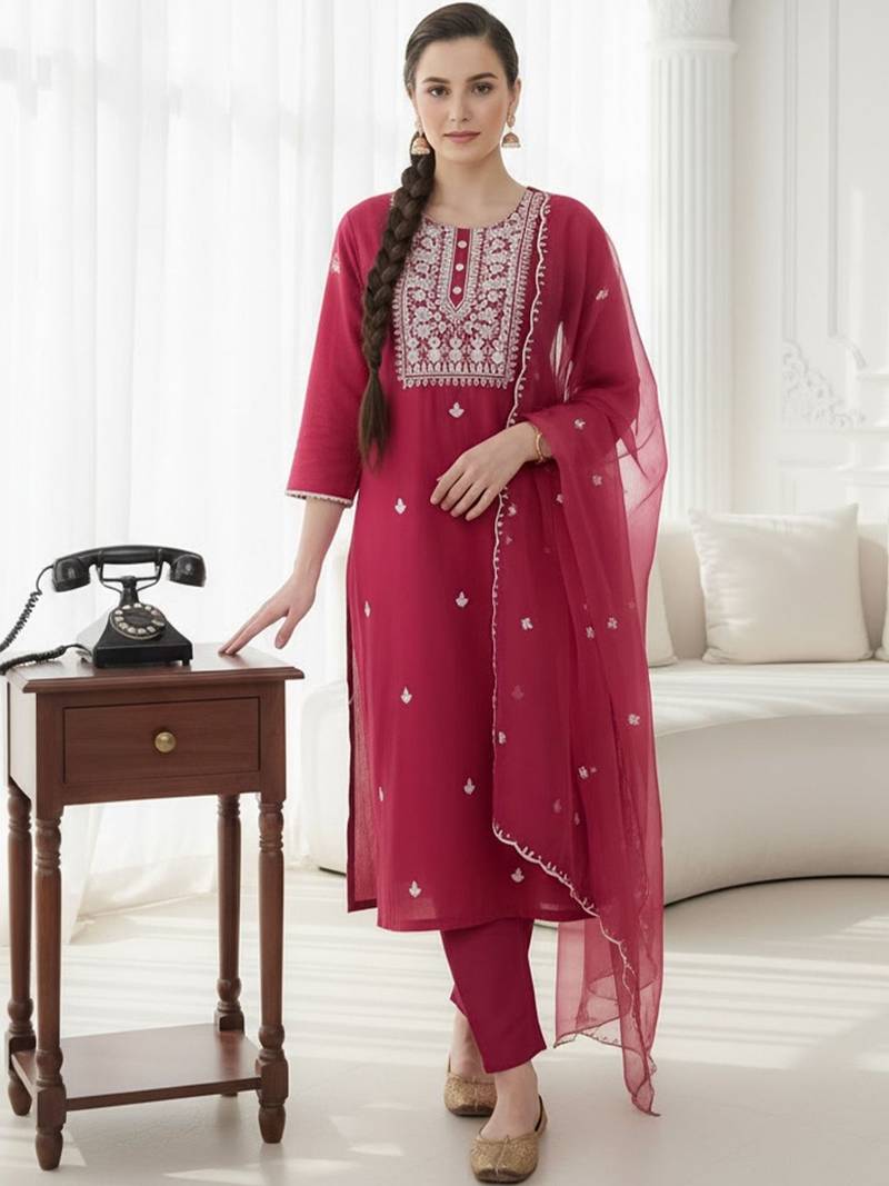 Ethnic Motifs Embroidered Regular Thread Work Kurta with Trousers & With Dupatta