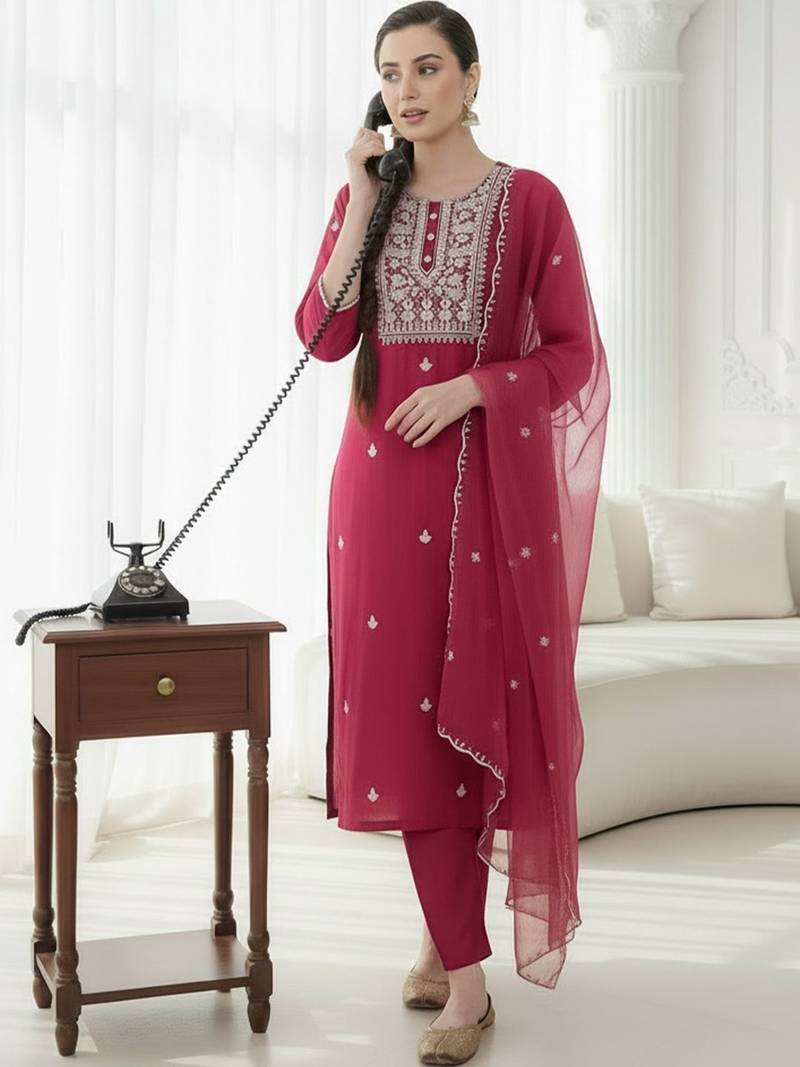Ethnic Motifs Embroidered Regular Thread Work Kurta with Trousers & With Dupatta