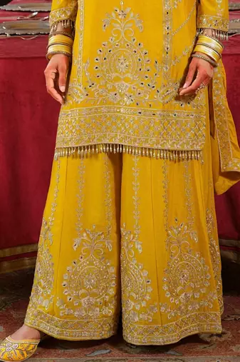 Women Ethnic Motifs Embroidered Regular Kurta with Sharara & With Dupatta