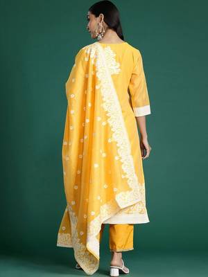 Women Ethnic Motifs Embroidered Regular Thread Work Chanderi Silk Kurta with Trousers & With Dupatta 4