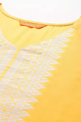 Women Ethnic Motifs Embroidered Regular Thread Work Chanderi Silk Kurta with Trousers & With Dupatta