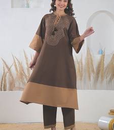 Women Ethnic Motifs Embroidered Regular Thread Work Pure Cotton Kurta with Trousers