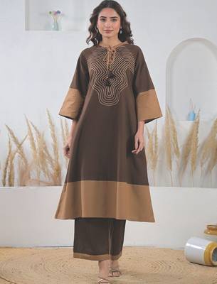 Women Ethnic Motifs Embroidered Regular Thread Work Pure Cotton Kurta with Trousers 4