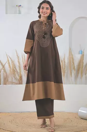 Women Ethnic Motifs Embroidered Regular Thread Work Pure Cotton Kurta with Trousers