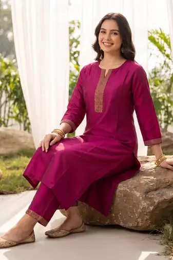 Women Ethnic Motifs Regular Beads and Stones Kurta with Trousers