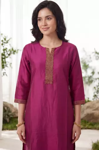 Women Ethnic Motifs Regular Beads and Stones Kurta with Trousers