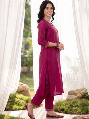 Women Ethnic Motifs Regular Beads and Stones Kurta with Trousers 6
