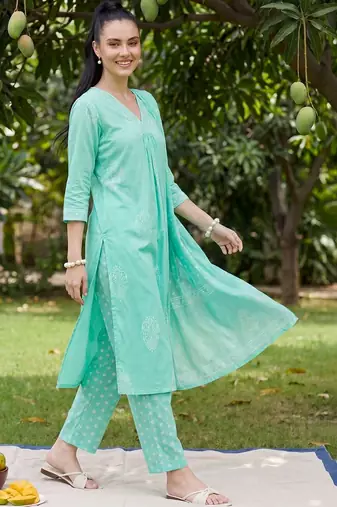Women Ethnic Motifs Printed Regular Pure Cotton Kurta with Trousers & With Dupatta