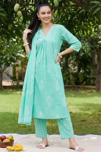 Women Ethnic Motifs Printed Regular Pure Cotton Kurta with Trousers & With Dupatta