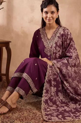 Women Ethnic Motifs Embroidered Regular Thread Work Kurta with Trousers & With Dupatta
