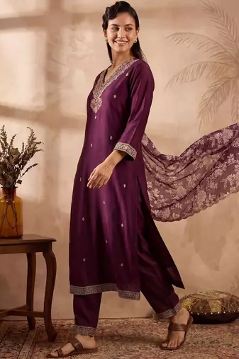 Women Ethnic Motifs Embroidered Regular Thread Work Kurta with Trousers & With Dupatta