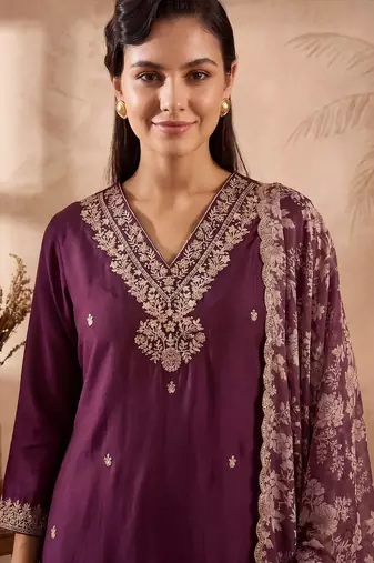 Women Ethnic Motifs Embroidered Regular Thread Work Kurta with Trousers & With Dupatta