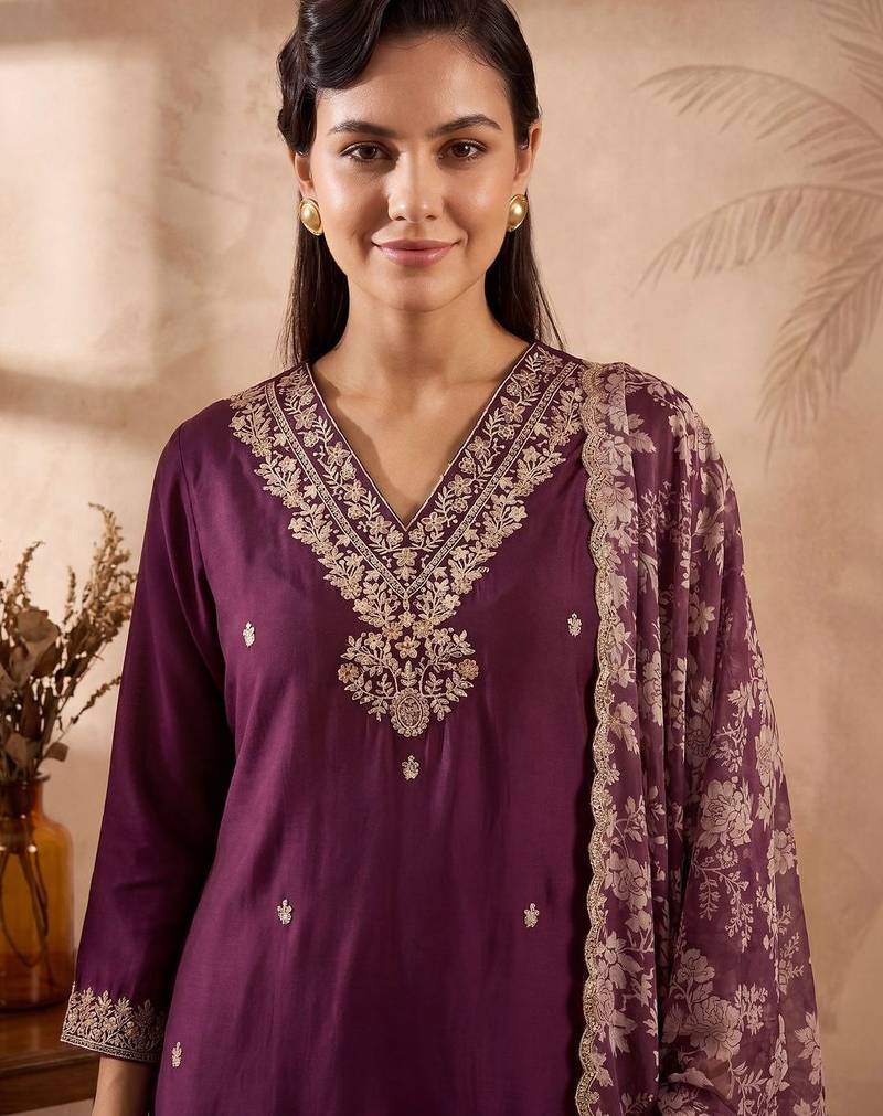 Women Ethnic Motifs Embroidered Regular Thread Work Kurta with Trousers & With Dupatta