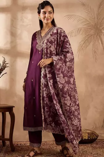 Women Ethnic Motifs Embroidered Regular Thread Work Kurta with Trousers & With Dupatta