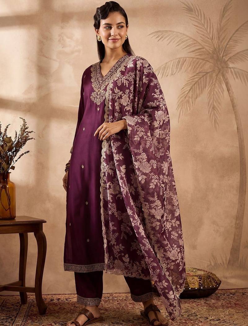 Women Ethnic Motifs Embroidered Regular Thread Work Kurta with Trousers & With Dupatta